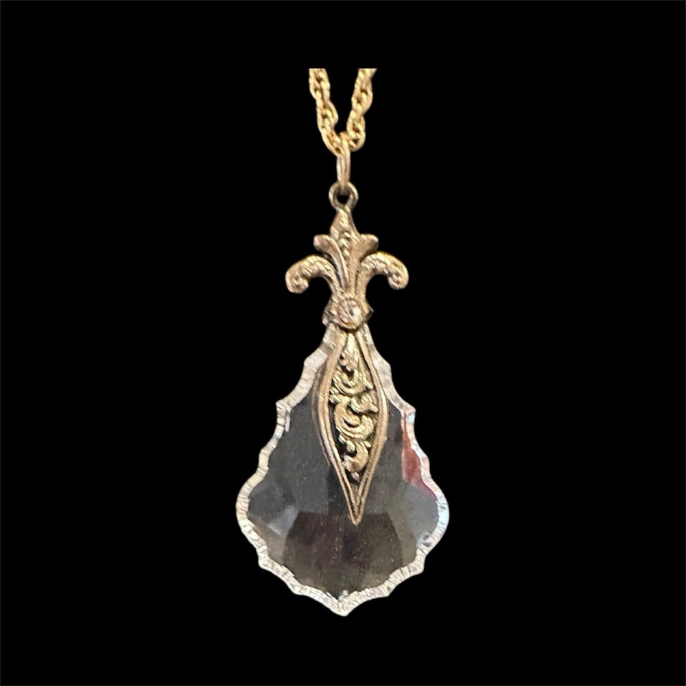 Virgins Saints & Angels Vintage Rare Gold pendant Necklace - Picture 2 of 6